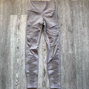 Alo Moto Legging